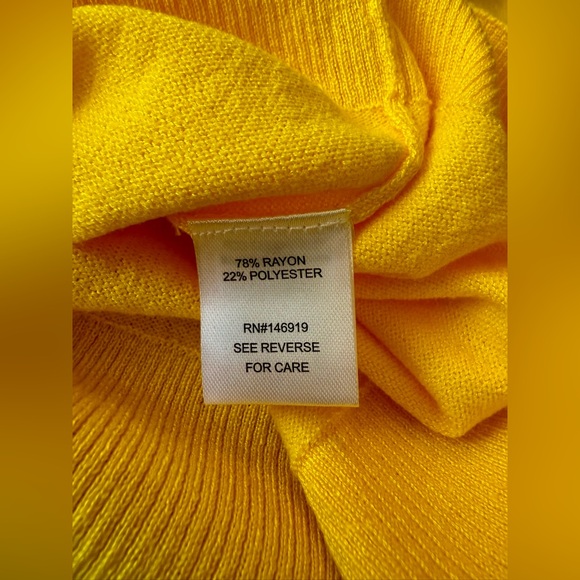 Rachel Zoe Women’s Yellow V-neck, elbow-length puff sleeves knit sweater Size S - Picture 6 of 11